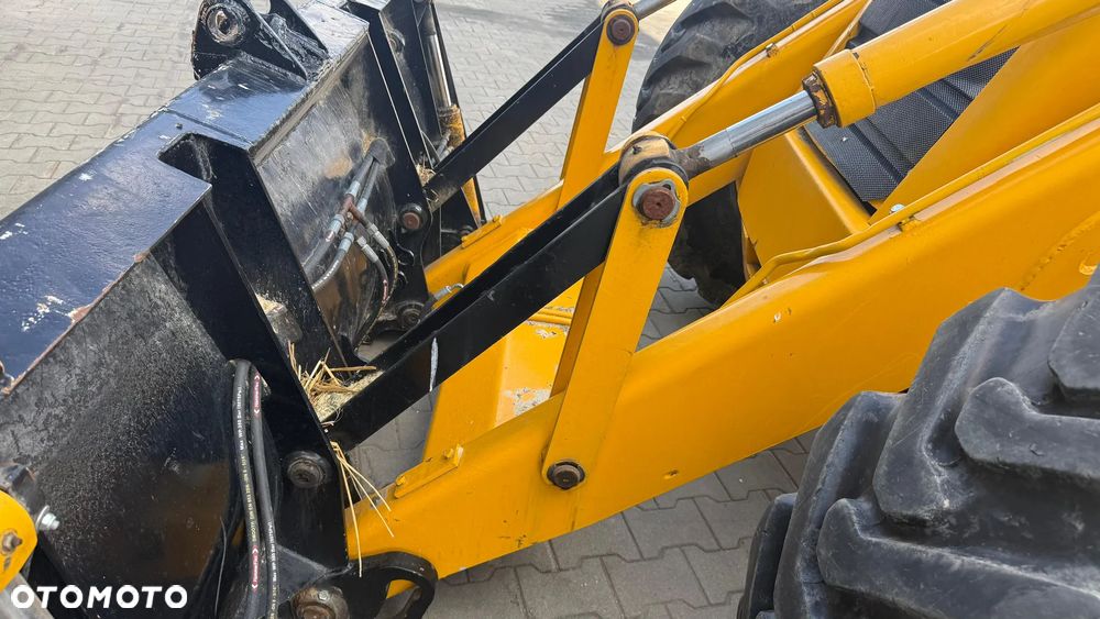 JCB 4CX - 11