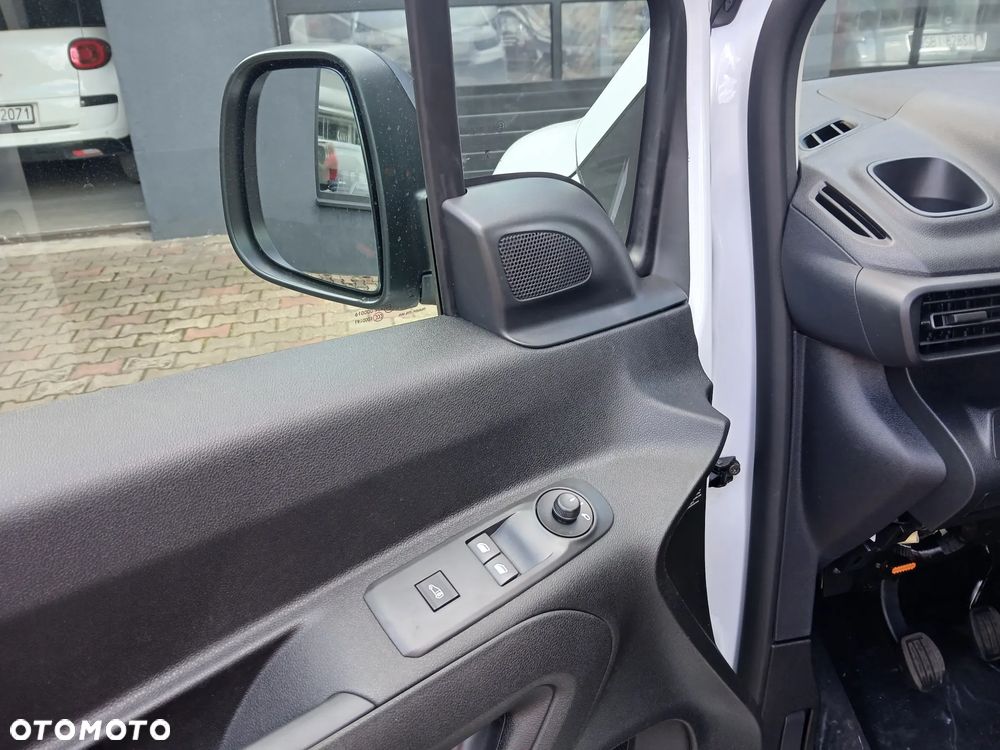Fiat DOBLO  CARGO - 12