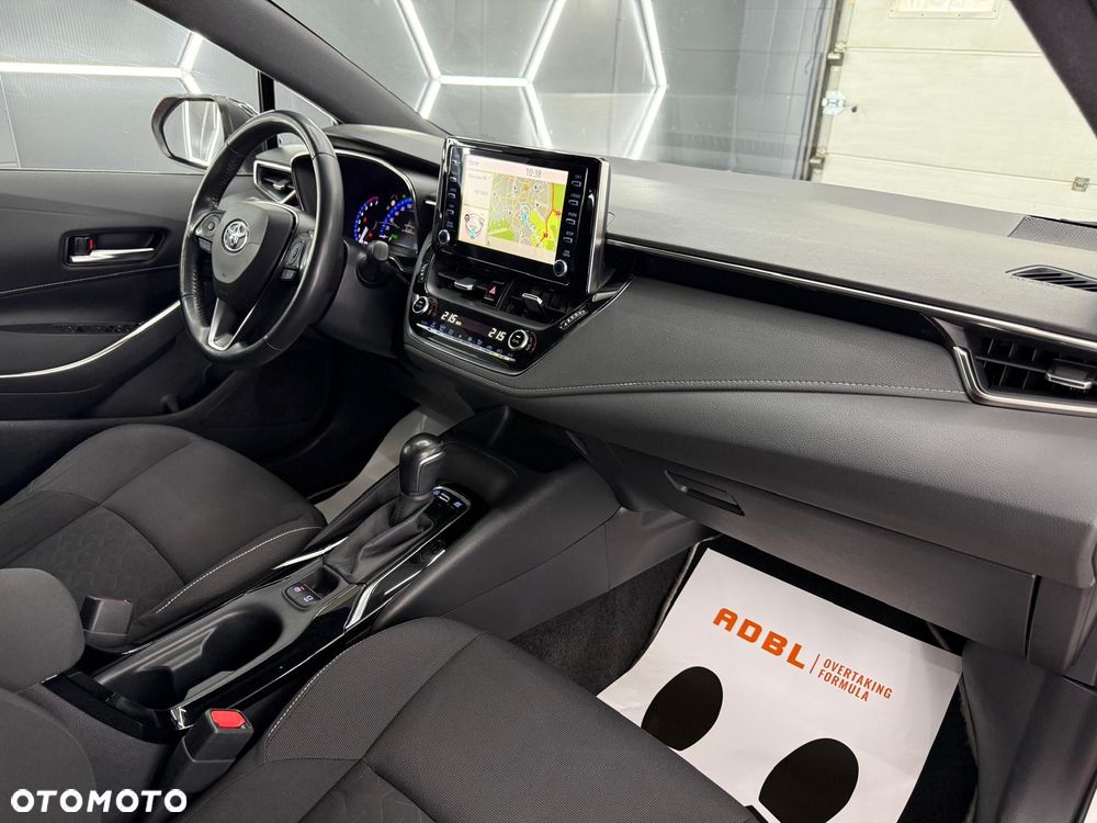 Toyota Corolla 1.8 Business Edition - 32