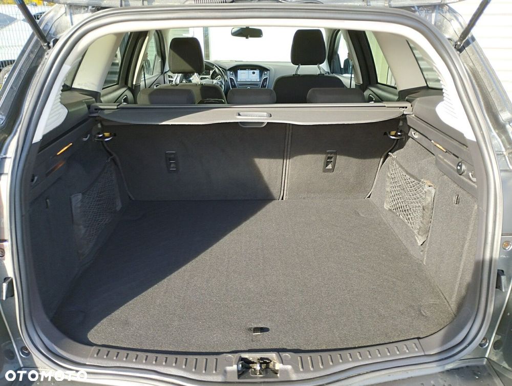 Ford Focus 1.6 Trend Sport - 18