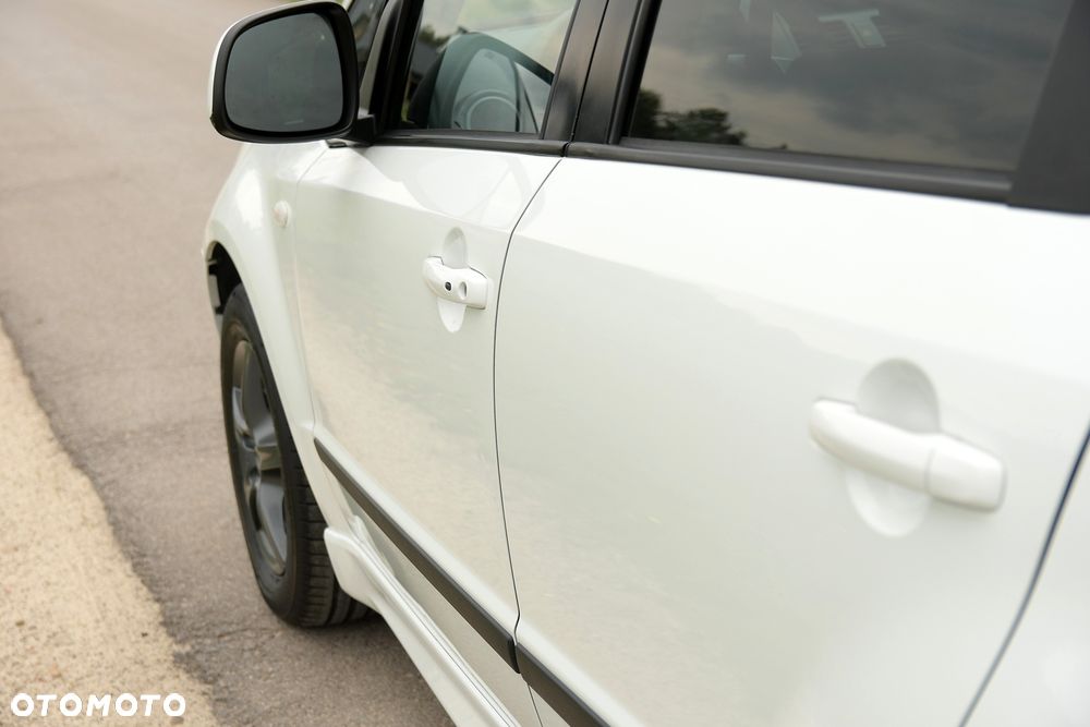 Suzuki SX4 - 16