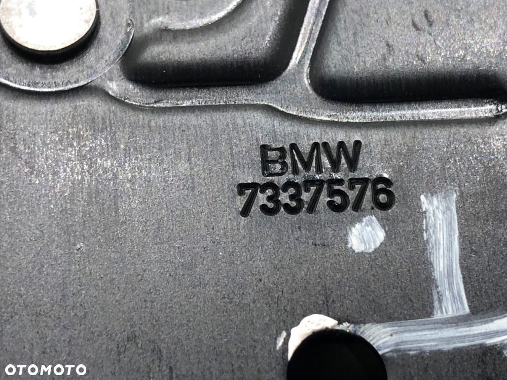 ZAMEK DRZWI TYLNYCH PRAWY  MINI MINI CLUBMAN (F54) 2014 - 2022 Cooper S ALL4 141 kW [192 KM] benzyna - 4