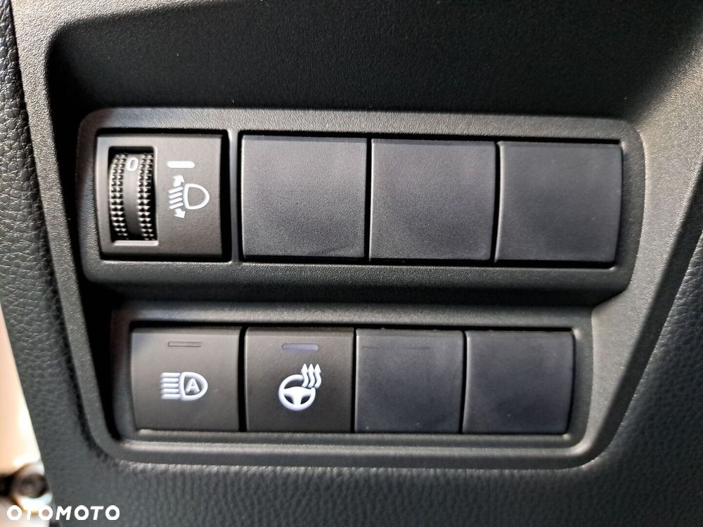 Toyota Yaris - 32
