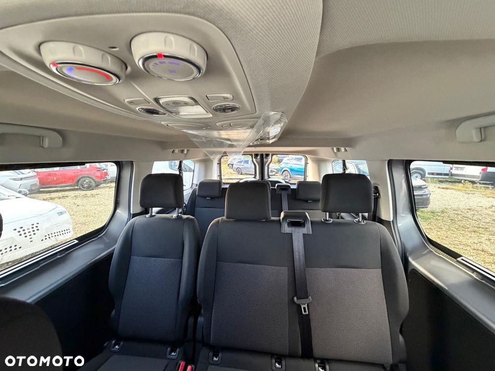 Opel Vivaro - 10