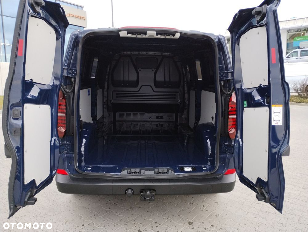 Volkswagen Transporter - 8