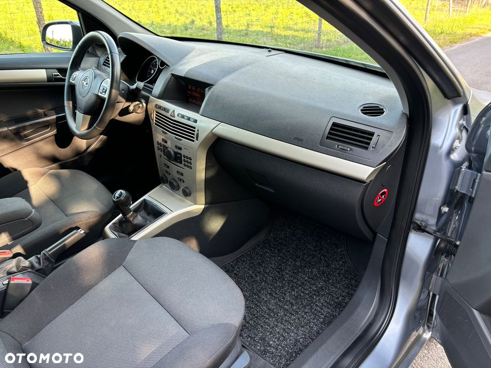 Opel Astra 1.6 Sport - 8