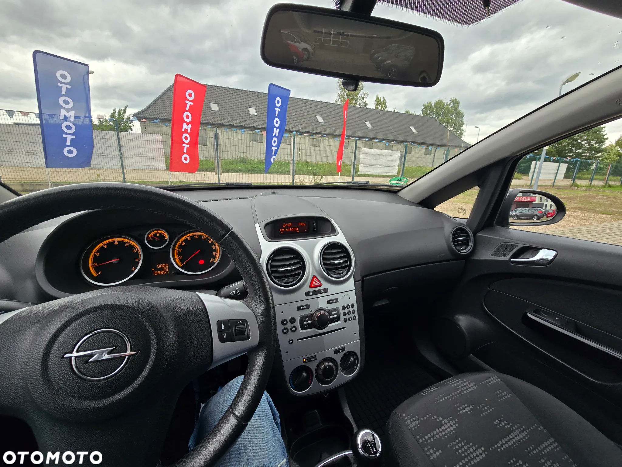 Opel Corsa 1.2 16V Enjoy - 29
