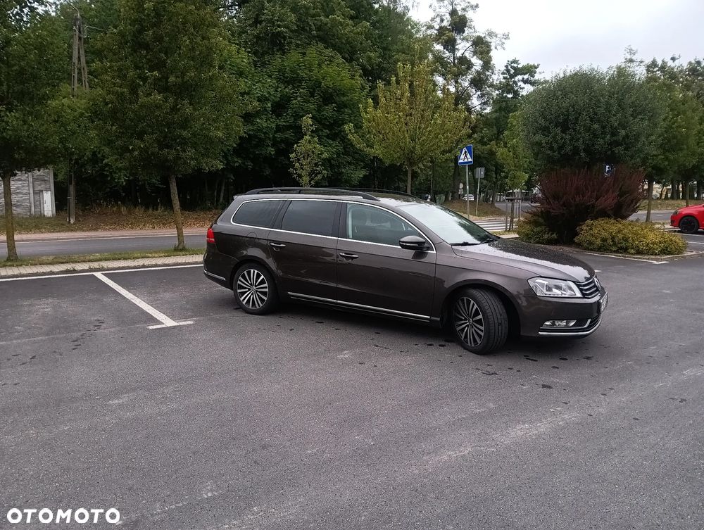 Volkswagen Passat 2.0 TDI Comfortline DSG - 9