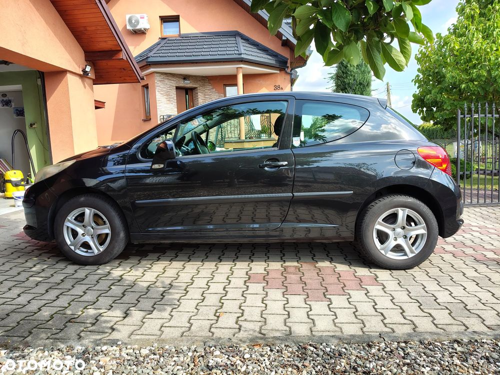 Peugeot 207 1.4 16V Trendy - 6