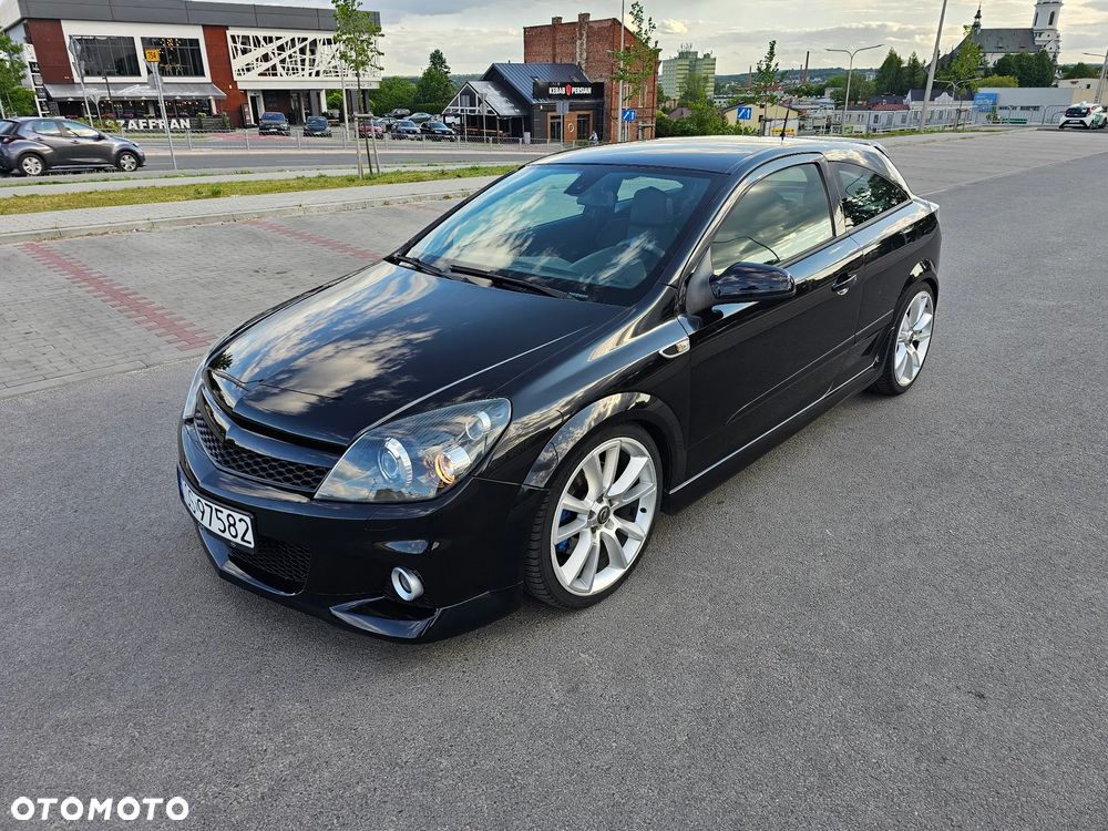 Opel Astra 2.0 T OPC - 2