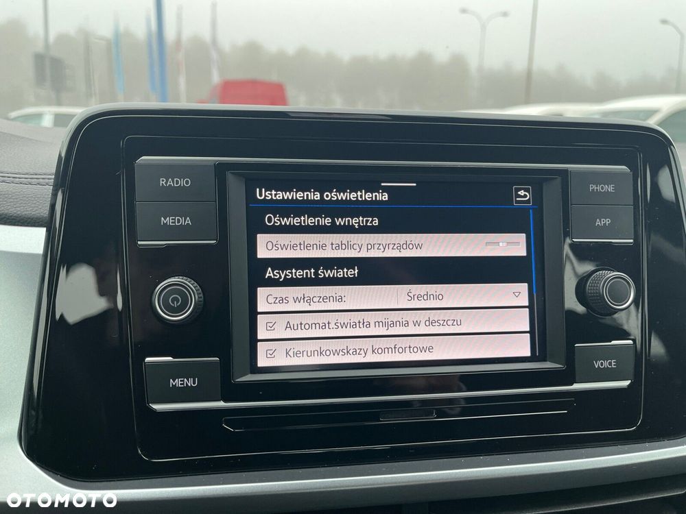 Volkswagen T-Roc - 31