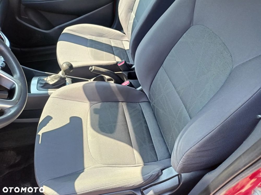 Kia Rio 1.2 Business Line - 13