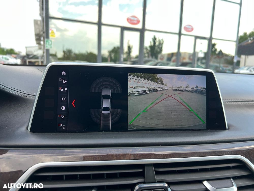 BMW Seria 7 730d xDrive - 37