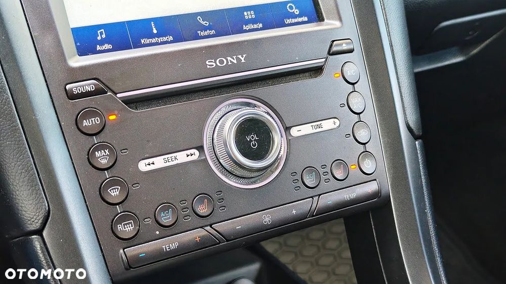 Ford Fusion 2.0 EcoBoost Titanium - 26