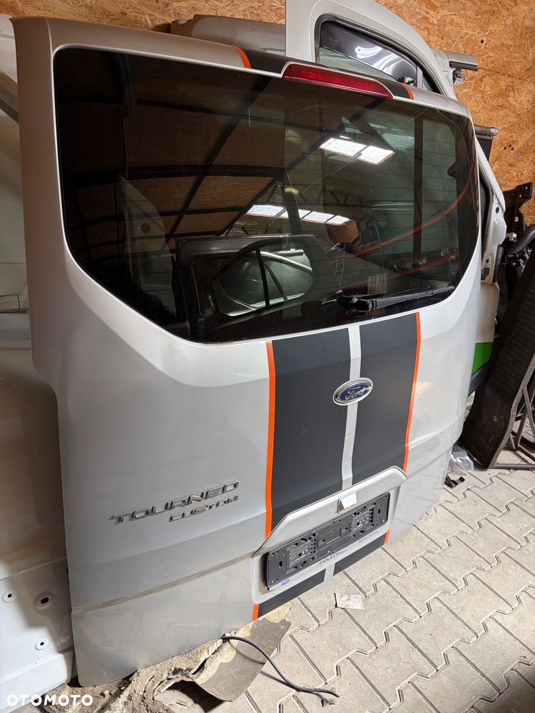 Klapa tylna Ford Transit Turneo Custom lift - 2