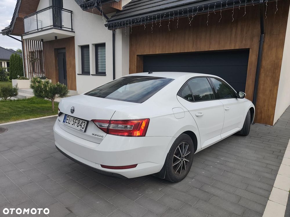 Skoda Superb 1.4 TSI ACT Ambition - 5