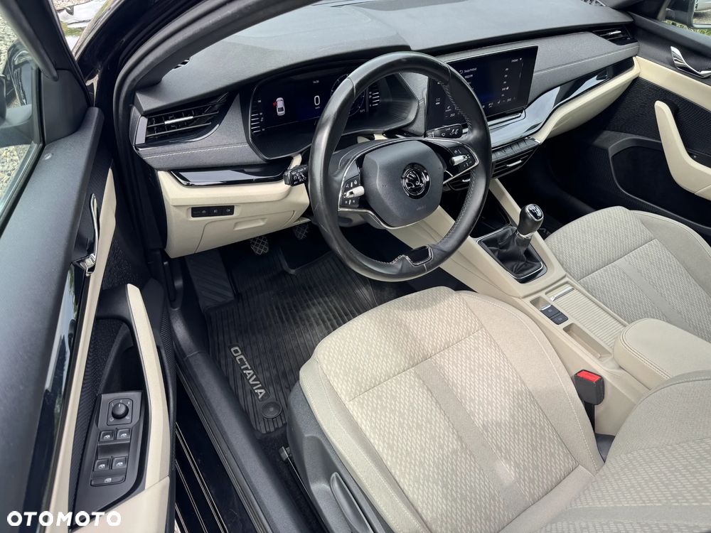 Skoda Octavia 1.5 TSI ACT Style - 32
