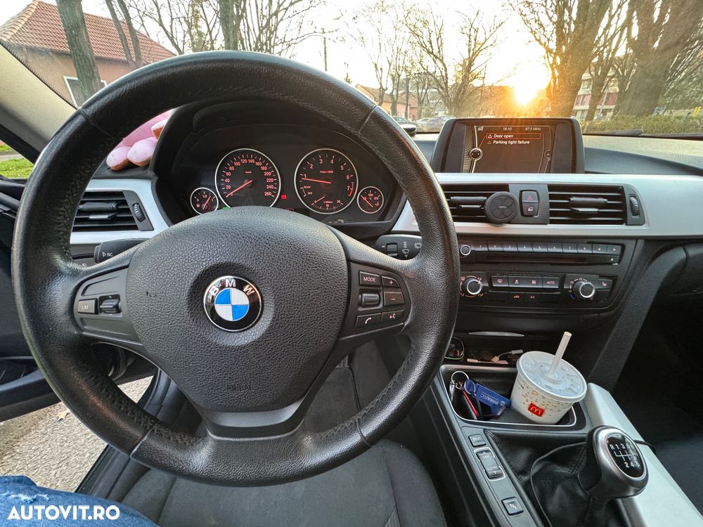 BMW Seria 3 316i Sport Line - 8