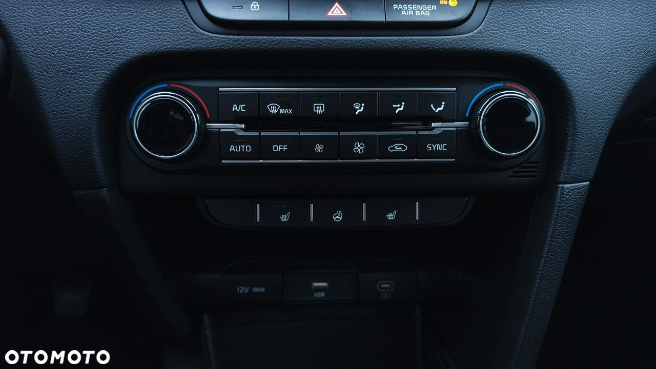 Kia XCeed - 20