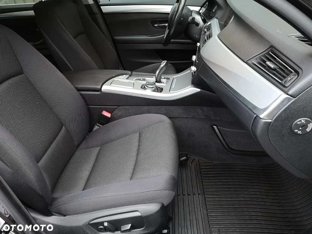 BMW Seria 5 520d Touring Modern Line - 28