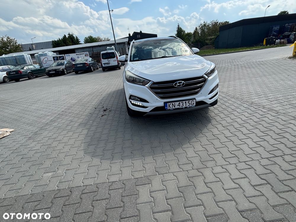 Hyundai Tucson - 2