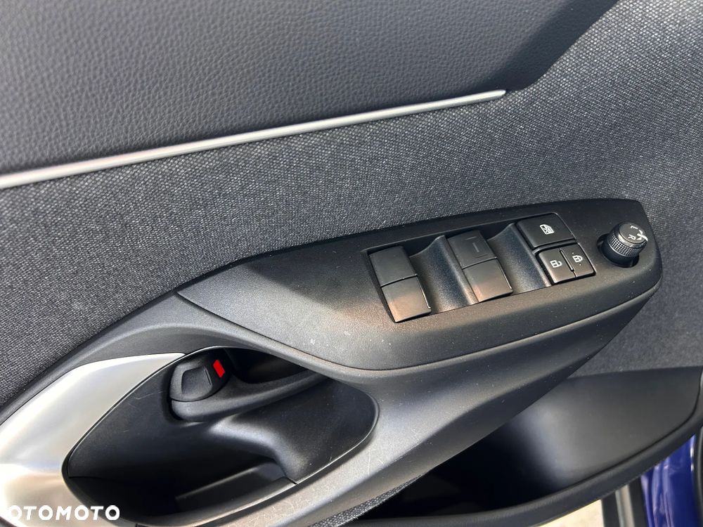 Toyota Yaris Cross - 12