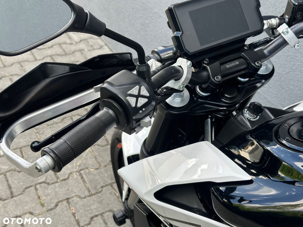 KTM Duke 125 - 18