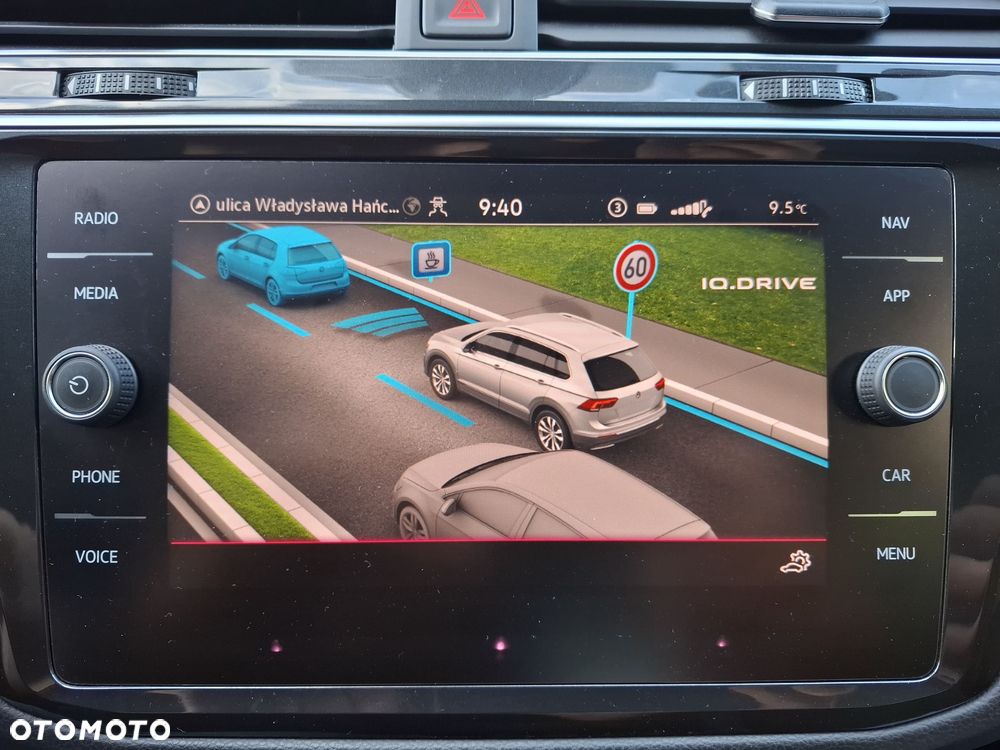Volkswagen Tiguan - 24