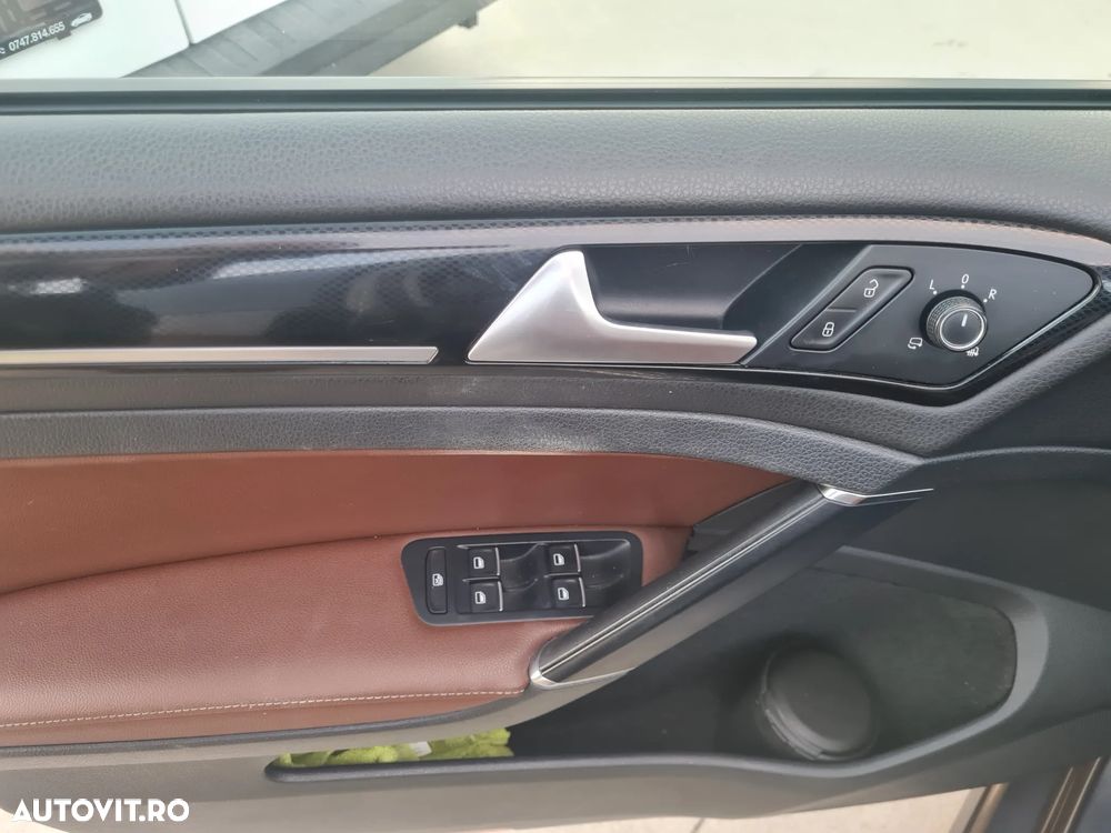 Volkswagen Golf - 16