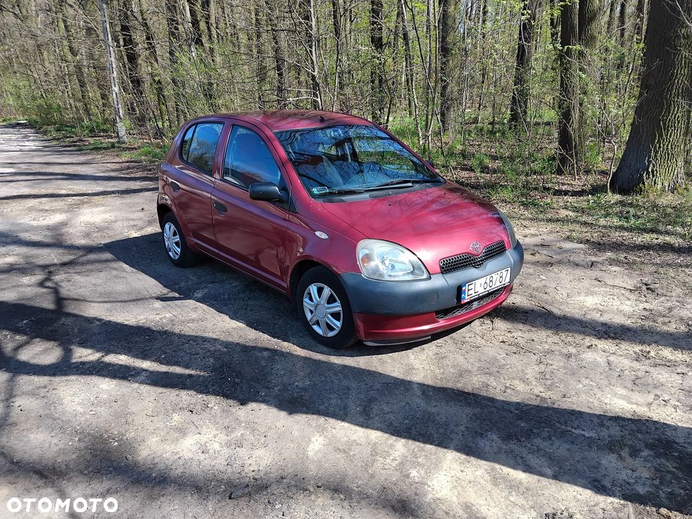 Toyota Yaris 1.0 Base - 8