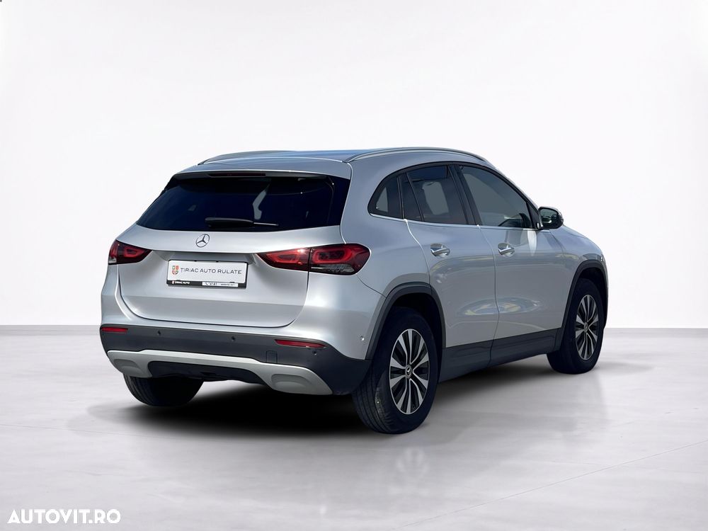 Mercedes-Benz GLA - 6