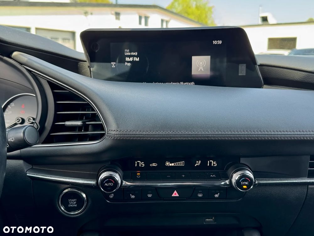 Mazda 3 SKYACTIV-D 1.8 - 9