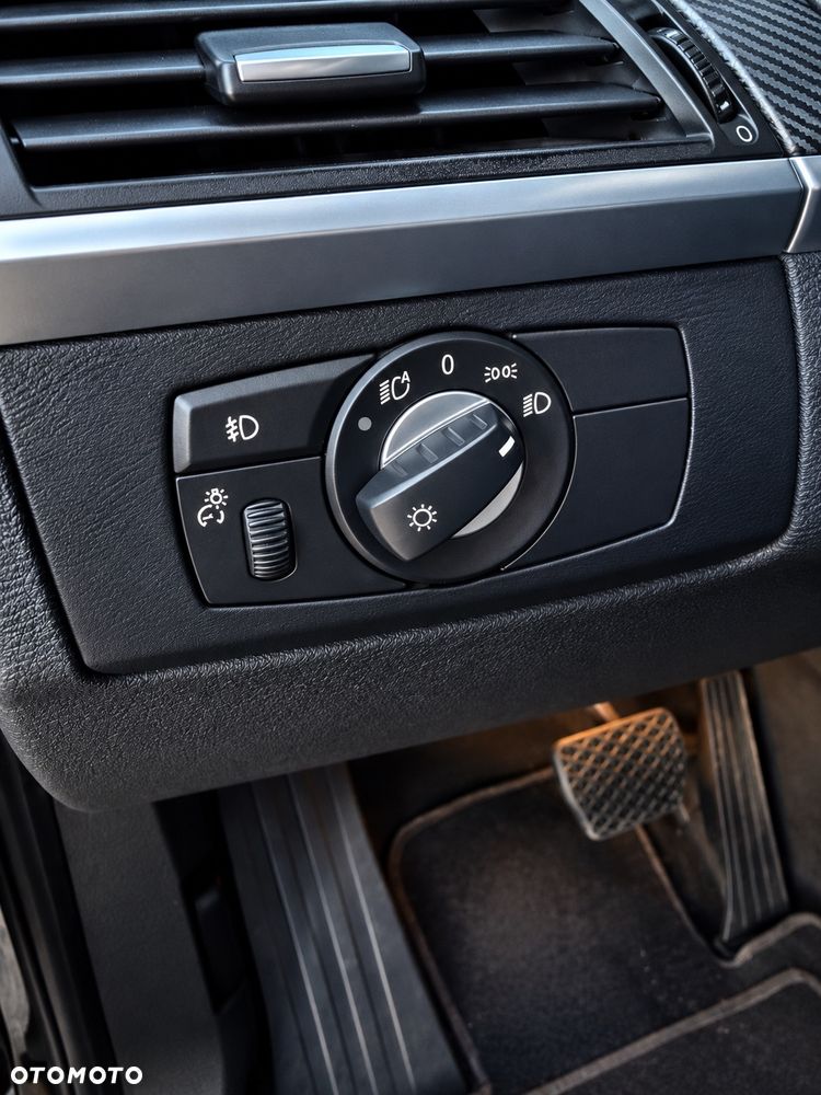 BMW X5 xDrive35i Edition Exclusive - 23