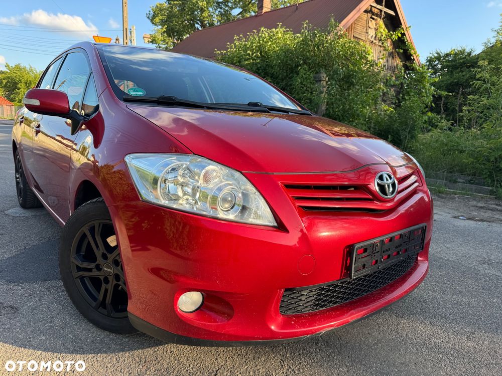 Toyota Auris 1.6 Valvematic Edition - 1