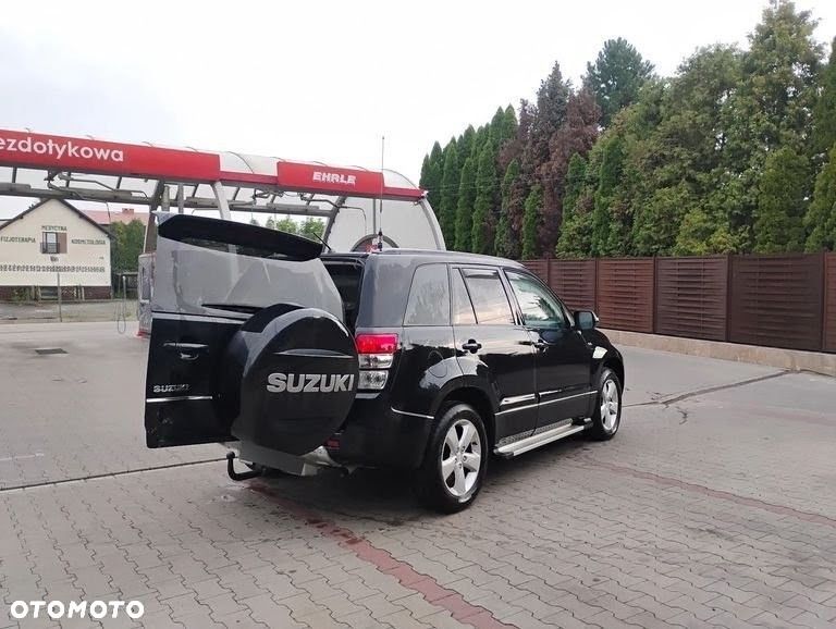 Suzuki Grand Vitara 1.9 DDiS Comfort + DPF Family - 40