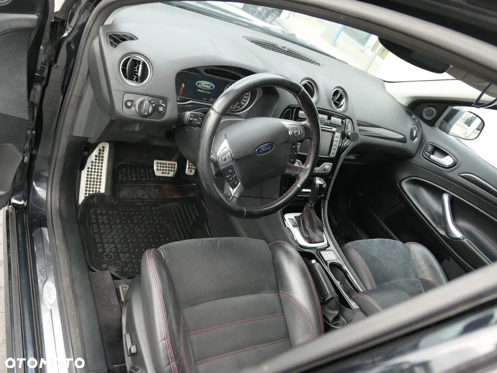 Ford Mondeo - 12