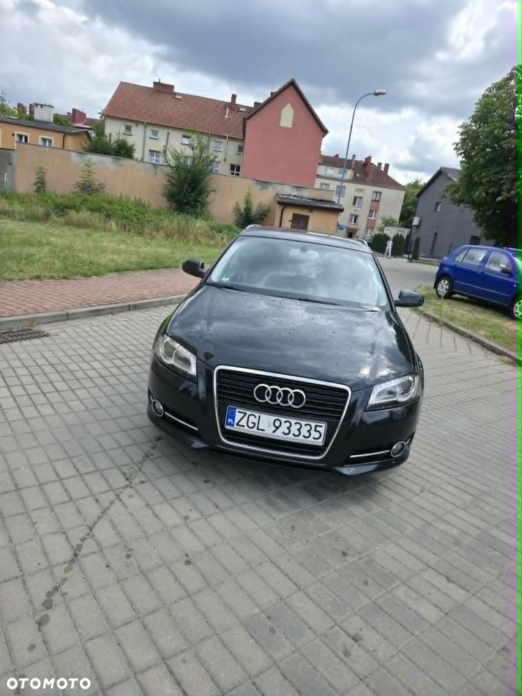 Audi A3 Sportback 2.0 TDI DPF Ambition S tronic - 2