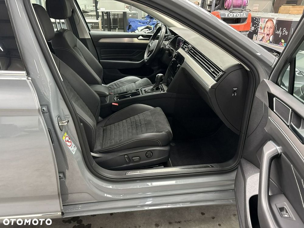 Volkswagen Passat - 13