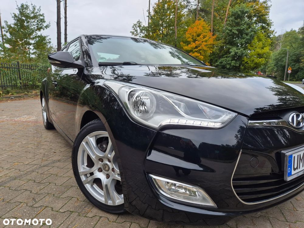 Hyundai Veloster 1.6 GDI Style - 12