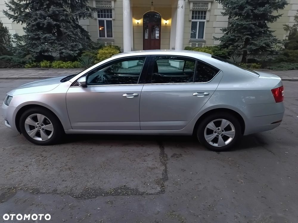 Skoda Octavia 1.6 TDI Ambition - 5
