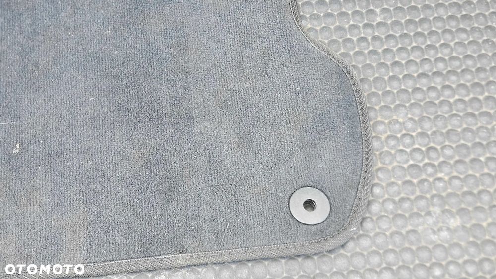 Dywaniki Wycieraczki Wykładzina Czarne Welur Europa Komplet Audi A4 B6 B7 Seat Exeo Sedan Kombi - 29
