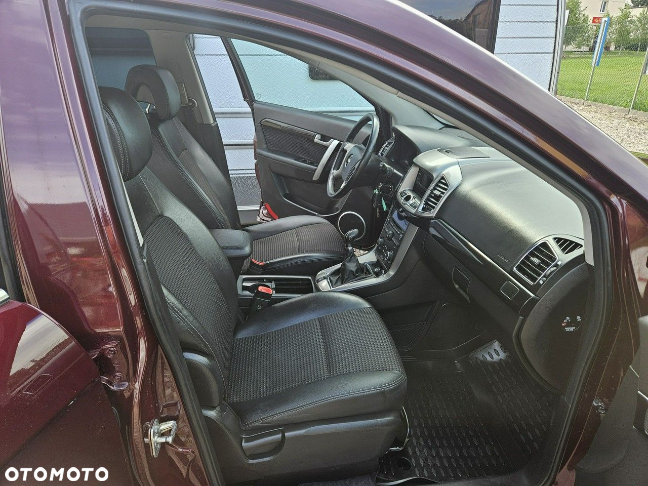 Chevrolet Captiva - 11