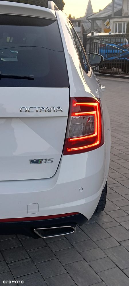 Skoda Octavia 2.0 TDI RS - 37