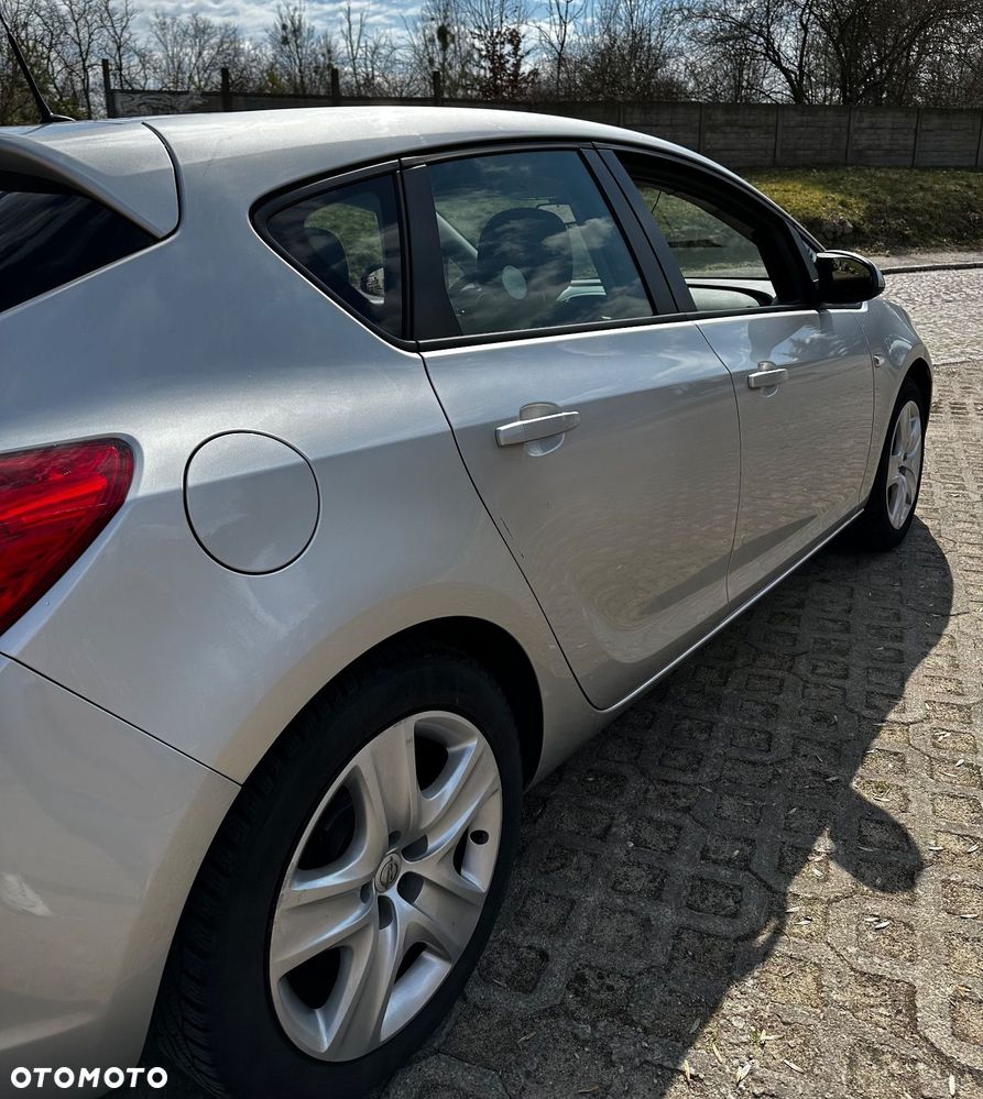 Opel Astra - 5