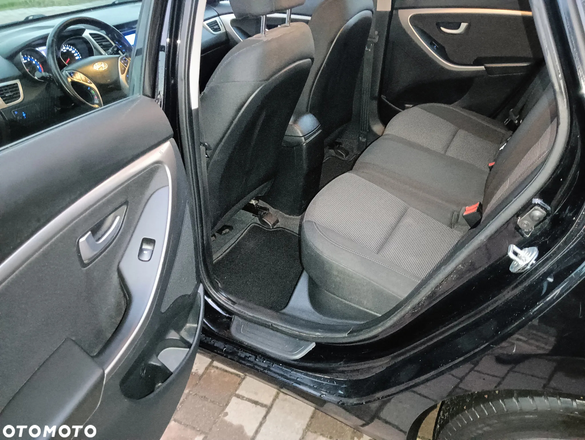 Hyundai i30 1.6 Comfort - 13