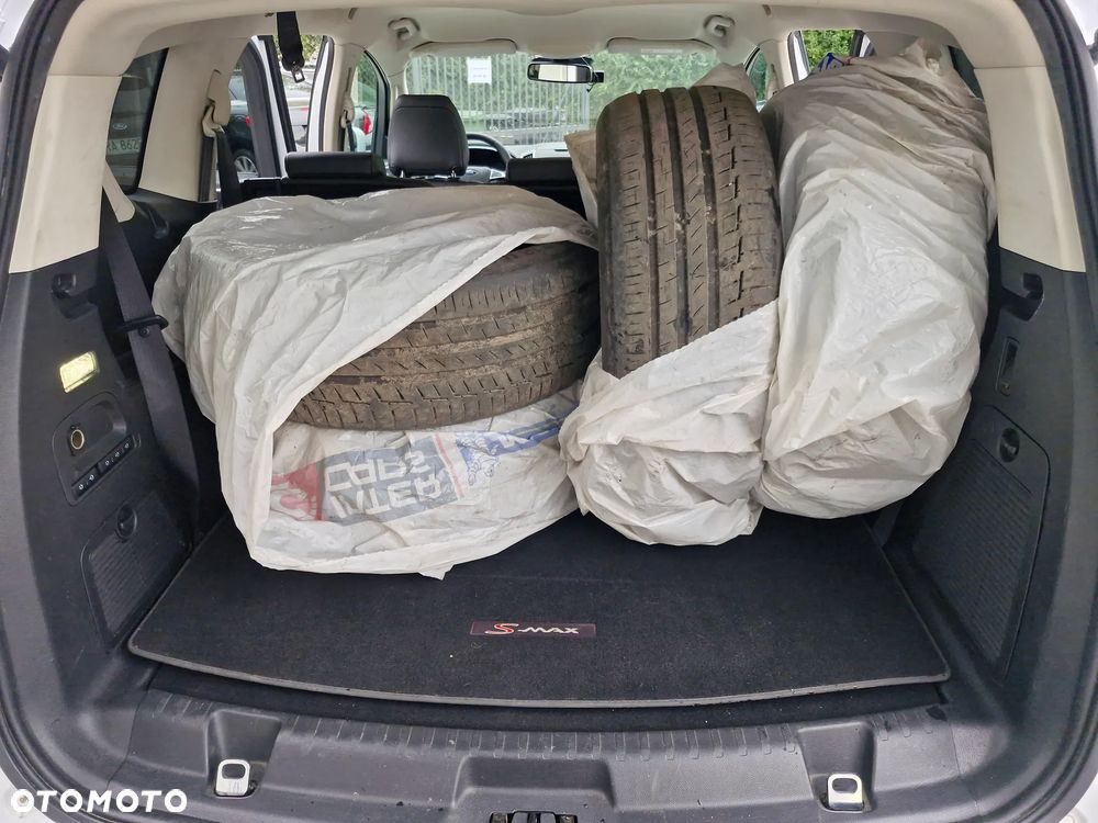 Ford S-Max 2.0 TDCi 4WD Titanium PowerShift - 29