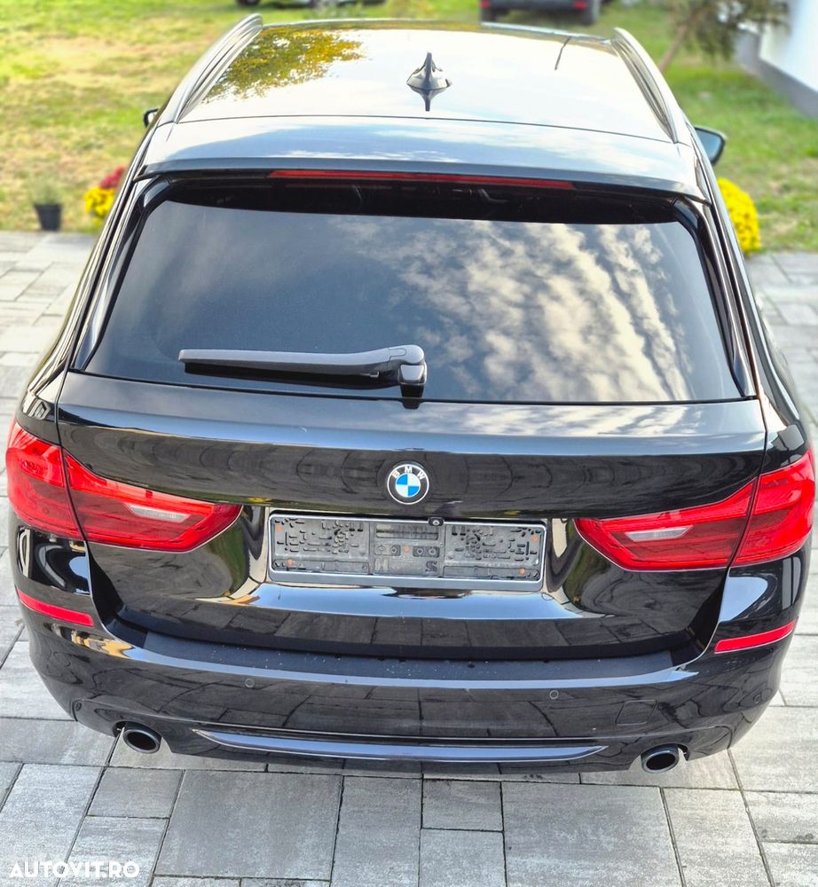 BMW Seria 5 520d Touring Aut. Sport Line - 9