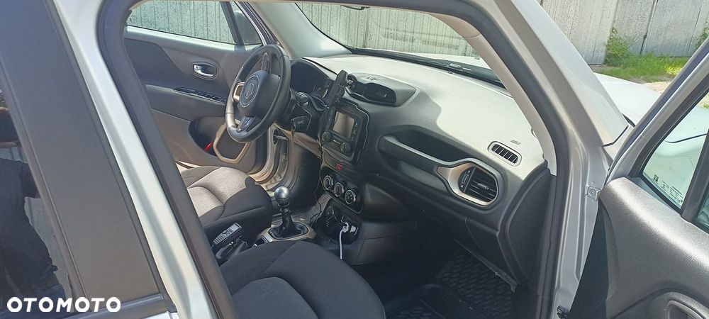 Jeep Renegade - 13