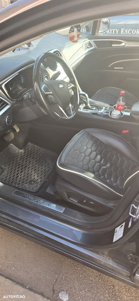 Ford Mondeo 2.0 HEV Vignale - 14