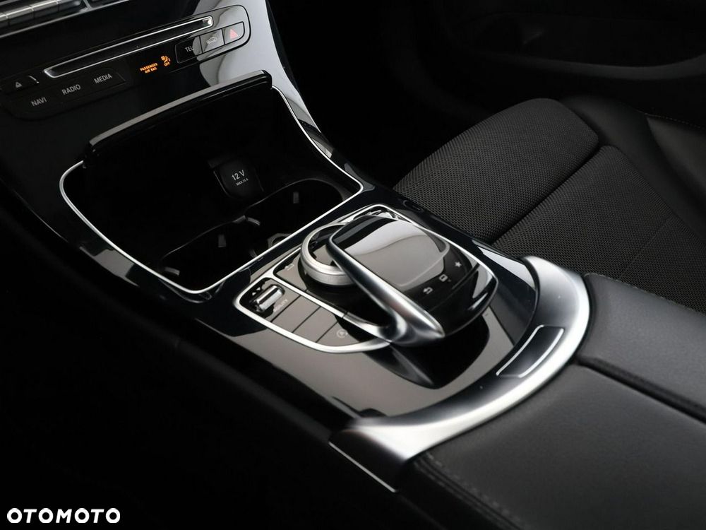 Mercedes-Benz Klasa C 250 9G-TRONIC Avantgarde - 28